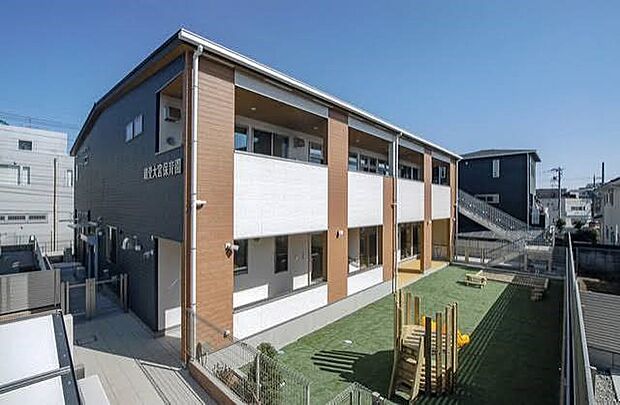 幼稚園・保育園 445m 親愛大宮保育園
