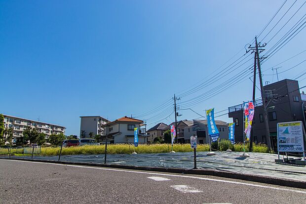 【外観】こちらの物件が少しでも気になるようでしたら、お気軽にお問合せください。人生でいちばん大きなお買い物ですので、ゆっくりご見学ください。ネット上の画像と実際の見学では、リアル感がまるで違…