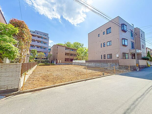 【外観】こちらの物件が少しでも気になるようでしたら、お気軽にお問合せください。人生でいちばん大きなお買い物ですので、ゆっくりご見学ください。ネット上の画像と実際の見学では、リアル感がまるで違…