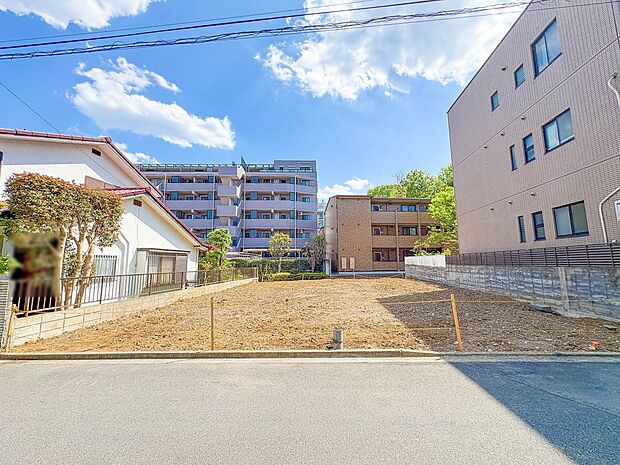 【外観】こちらの物件が少しでも気になるようでしたら、お気軽にお問合せください。人生でいちばん大きなお買い物ですので、ゆっくりご見学ください。ネット上の画像と実際の見学では、リアル感がまるで違…