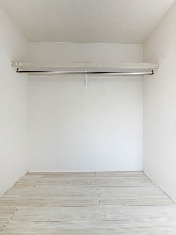 【収納】各部屋を最大限に広く使って頂ける様、全居住スペースに収納付。プライベートルームはゆったりと快適に。