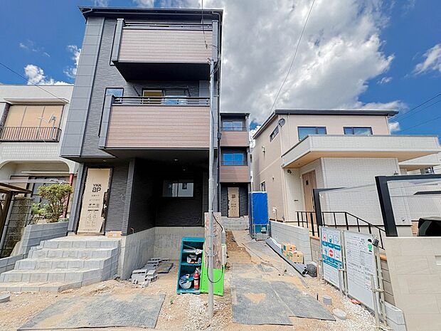 こちらの物件が少しでも気になるようでしたら、お気軽にお問合せください。人生でいちばん大きなお買い物ですので、ゆっくりご見学ください。ネット上の画像と実際の見学では、リアル感がまるで違います。…