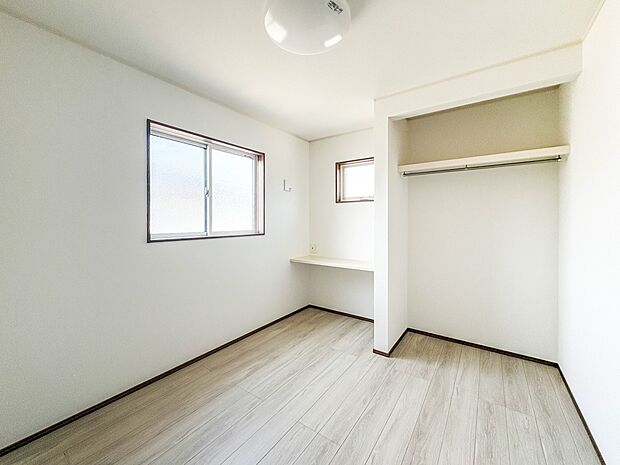 【洋室】充実した生活は伸びやかな居室空間から始まります。快適に・伸びやかに。心の潤いを求める方々へ。