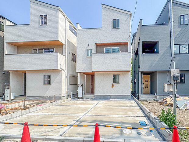 3号棟【外観】陽当りや通風性など各所に施された工夫で住みやすさを実現。部屋の大きさや周辺環境・街並など、資料には掲載していない情報が現地にはたくさんございます。是非ご確認下さい。