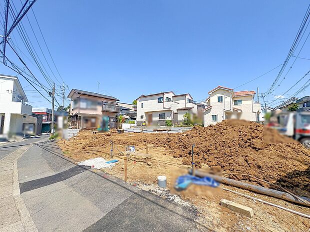 【現地】こちらの物件に少しでもご興味がありましたら、お気軽にお電話下さい。ネット上で「見えない物」「わからない事」でも、実際にご見学いただくことで、手に取るようにおわかりいただけるはずです。…