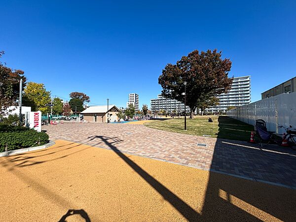公園 330m 赤羽台けやき公園