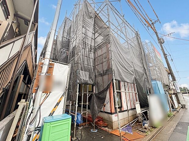 【外観】家は一生のお買物。自分ならではの家族ならではの、家にしたい。書斎を設ける。子どものプレイングルームを設ける。趣味のオーディオルームを設置する。夢を追うオンリーワンの家です。