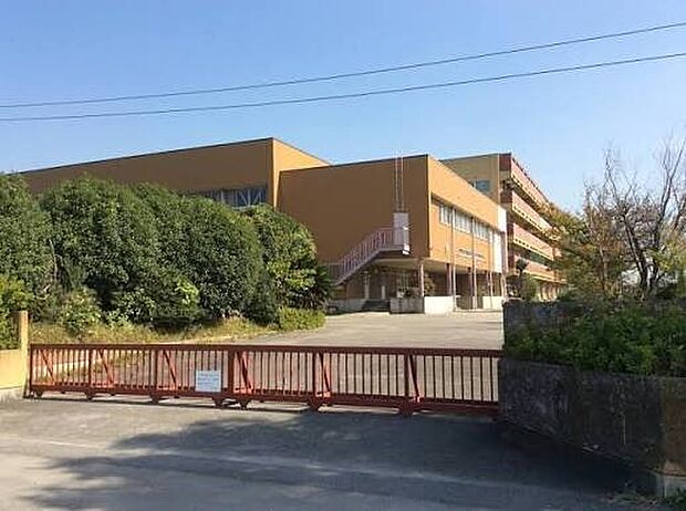 中学校 1100m 越谷市立千間台中学校