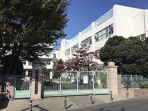 小学校 950m さいたま市立大久保小学校 (さいたま市立大久保小学校 徒歩13分)