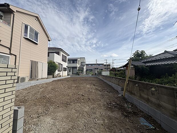 こちらの物件が少しでも気になるようでしたら、お気軽にお問合せください。人生でいちばん大きなお買い物ですので、ゆっくりご見学ください。ネット上の画像と実際の見学では、リアル感がまるで違います。…