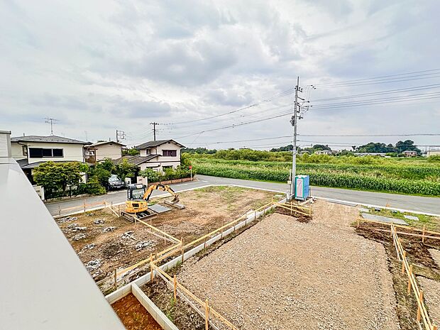 【眺望】少し優雅に、眺望の良い部屋で新生活をしてみませんか?眺望や窓からの景色が良いと、家で過ごす時間も快適です。