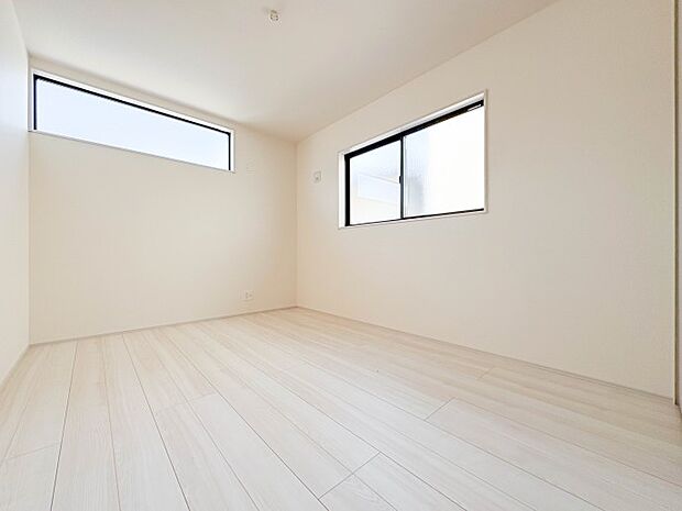 【今どきのこども部屋】 昨今のトレンドになりつつあるのが、広過ぎず、快適すぎない子ども部屋。勉強と寝るだけの部屋にすることで閉じこもりがなくなり、リビングで過ごす時間が増えると言われていま…