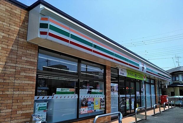 コンビニ 400m セブン-イレブン さいたま白鍬店(セブン-イレブン さいたま白鍬店まで徒歩約6分)