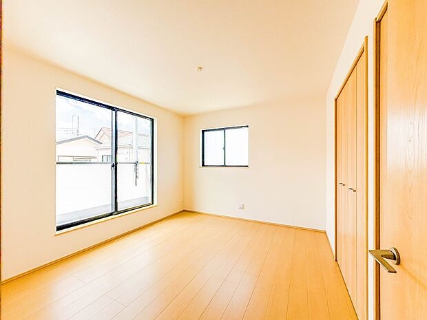 A号棟【寝室7帖】寝室は大きいベッドを置くことも可能です。