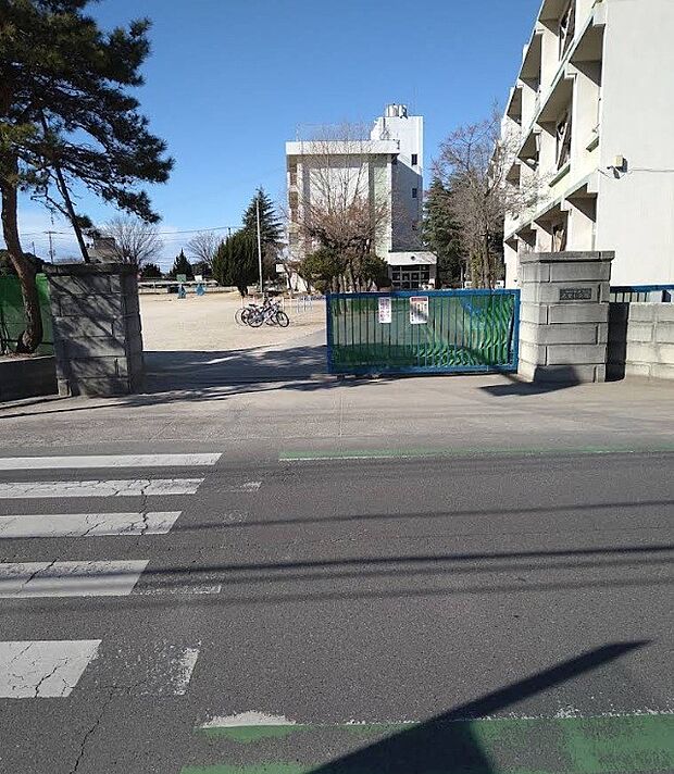小学校 1200m 春日部市立武里小学校