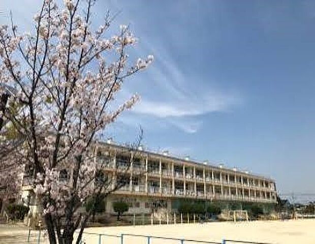 小学校 500m 越谷市立大沢北小学校