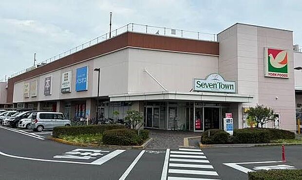 スーパー 654m ヨークフーズ せんげん台店