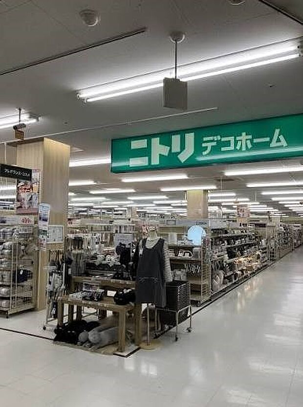 ホームセンター 654m 【デコホーム】セブンタウンせんげん台店