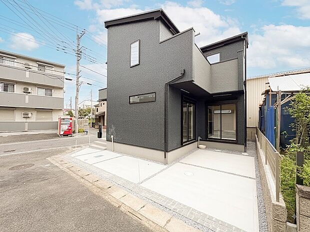 【前面道路 南西4m私道 南東5.31m公道】車の通行が少ないので、静かな住環境を維持することができます。