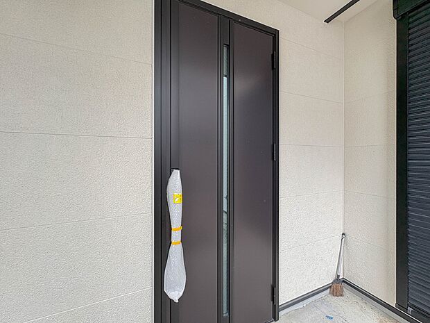 1号棟【玄関】玄関はおうちの顔と言われます。玄関アプローチは、外観デザインの印象を左右します。