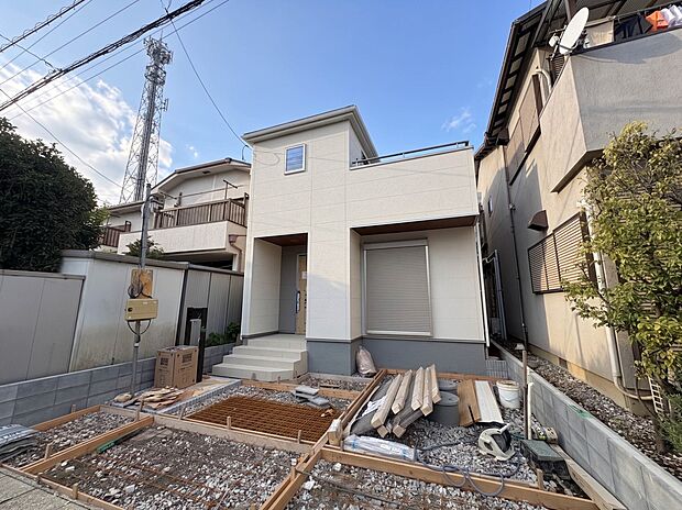【外観】こちらの物件が少しでも気になるようでしたら、お気軽にお問合せください。人生でいちばん大きなお買い物ですので、ゆっくりご見学ください。ネット上の画像と実際の見学では、リアル感がまるで違…