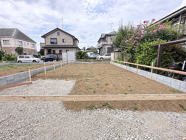 【外観】こちらの物件が少しでも気になるようでしたら、お気軽にお問合せください。人生でいちばん大きなお買い物ですので、ゆっくりご見学ください。ネット上の画像と実際の見学では、リアル感がまるで違…