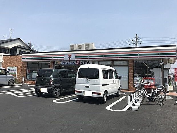 コンビニ 100m セブン-イレブン さいたま白鍬店(【セブン-イレブン さいたま白鍬店】)