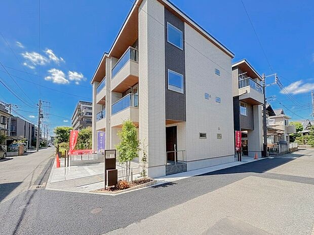 【前面道路】車の通行が少ないので、静かな住環境を維持することができます。