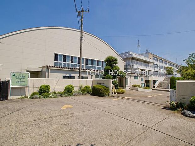 中学校 750m さいたま市立七里中学校