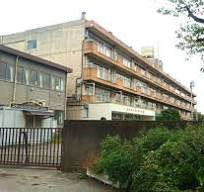 小学校 1200m 草加市立稲荷小学校