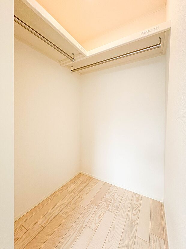 【収納】各部屋を最大限に広く使って頂ける様、全居住スペースに収納付。プライベートルームはゆったりと快適に。