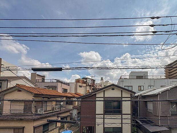 【眺望】眺望や窓からの景色が良いと、家で過ごす時間も快適です。