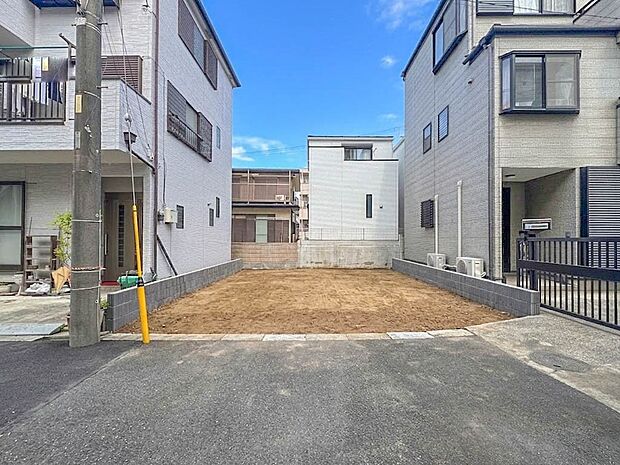 【外観】こちらの物件が少しでも気になるようでしたら、お気軽にお問合せください。人生でいちばん大きなお買い物ですので、ゆっくりご見学ください。ネット上の画像と実際の見学では、リアル感がまるで違…