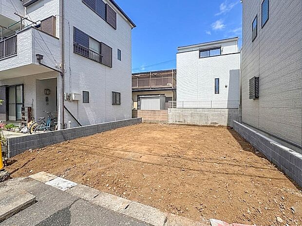 【現地外観】こちらの物件が少しでも気になるようでしたら、お気軽にお問合せください。人生でいちばん大きなお買い物ですので、ゆっくりご見学ください。