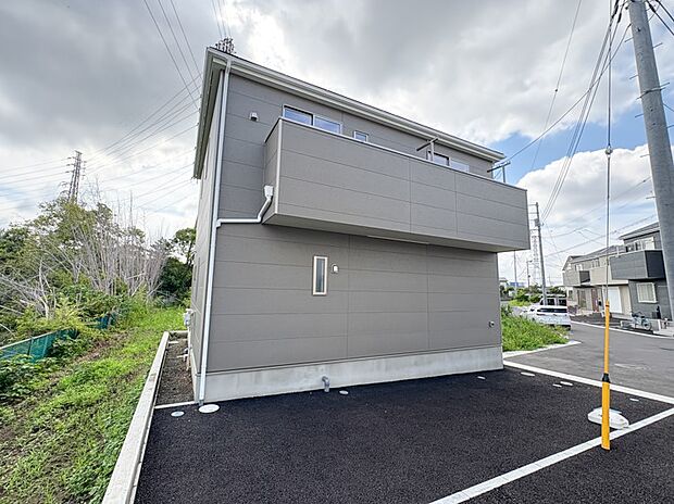 【外観】陽当りや通風性など各所に施された工夫で住みやすさを実現。部屋の大きさや周辺環境・街並など、資料には掲載していない情報が現地にはたくさんございます。是非ご確認下さい。