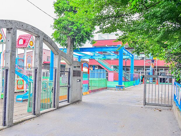 幼稚園・保育園 1332m 安行東光幼稚園(子どもたちと全力で遊び、全力で楽しむ。自分が楽しいから子どもたちも楽しい。安行東光幼稚園の先生はやさしい。子どもたちのことを一生懸命、考えています…