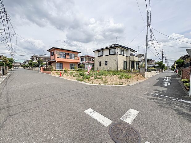 【外観】こちらの物件が少しでも気になるようでしたら、お気軽にお問合せください。人生でいちばん大きなお買い物ですので、ゆっくりご見学ください。ネット上の画像と実際の見学では、リアル感がまるで違…