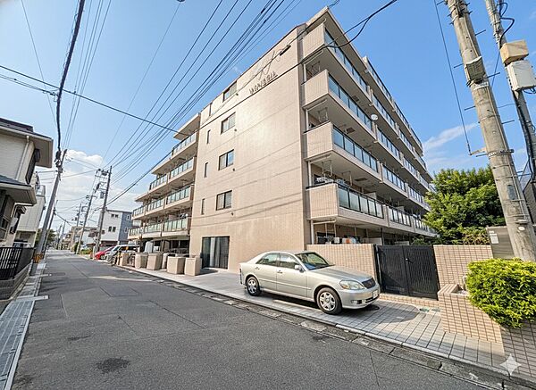 【外観】こちらの物件が少しでも気になるようでしたら、お気軽にお問合せください。人生でいちばん大きなお買い物ですので、ゆっくりご見学ください。