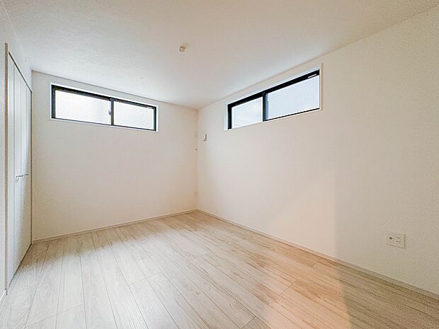【洋室6帖】充実した生活は伸びやかな居室空間から始まります。快適に・伸びやかに。心の潤いを求める方々へ。