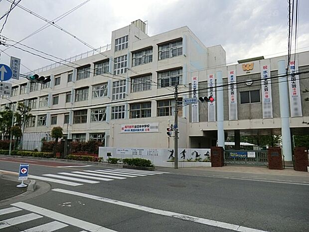 中学校 700m 川口市立青木中学校(あいさつ。思いやり。規律。この3つの指針を大切に行動する私たち。心の青中。はじまりは心です。勉学とともに、人を学ぶ。大切で敏感な年代だからこそ、ゆっくり…
