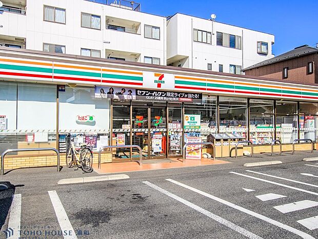 コンビニ 125m セブンイレブン川口坂下2丁目店(セブンイレブンは近くて便利を掲げています。近くとは、心の近さ。便利とはモノが期待以上の品質でお客さまに届くこと。セブン銀行など新しいサービ…