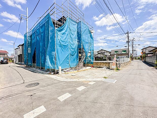 【前面道路4m】車の通行が少ないので、静かな住環境を維持することができます。