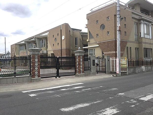 幼稚園・保育園 800m 大袋幼稚園