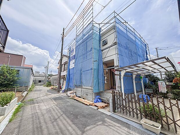【前面道路4m】車の通行が少ないので、静かな住環境を維持することができます。