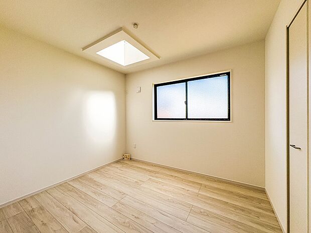 1号棟【洋室5.2帖】お子様のお部屋にぴったりなスペース