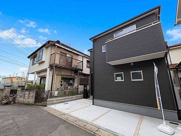 【前面道路4m】車の通行が少ないので、静かな住環境を維持することができます。