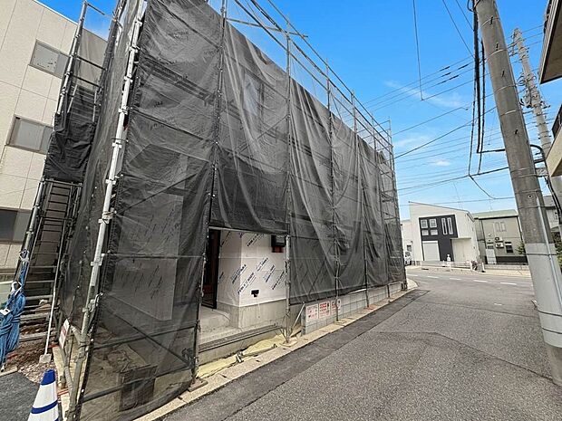 【外観】陽当りや通風性など各所に施された工夫で住みやすさを実現。部屋の大きさや周辺環境・街並など、資料には掲載していない情報が現地にはたくさんございます。是非ご確認下さい。