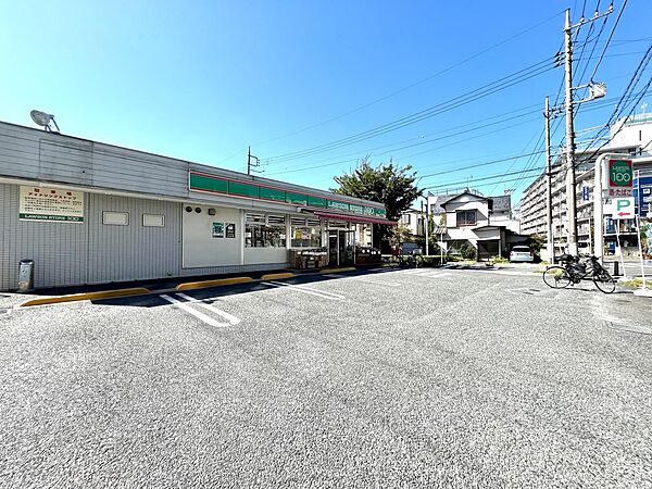コンビニ 300m ローソンストア100蕨北町二丁目店(新・企業スローガンは「マチのほっとステーション」。「圧倒的な美味しさ」「人への優しさ」「地球（マチ）への優しさ」の3つの約束で社会の課…