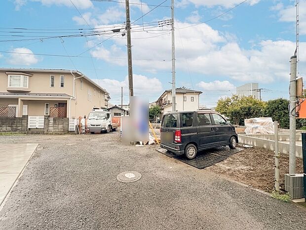 【前面道路】車の通行が少ないので、静かな住環境を維持することができます。