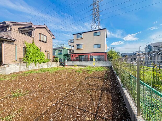 【現地外観】この土地に相応しいかっこいい邸宅が建ちます。完成予想パースと照らし合わせながらイメージを膨らませてください!